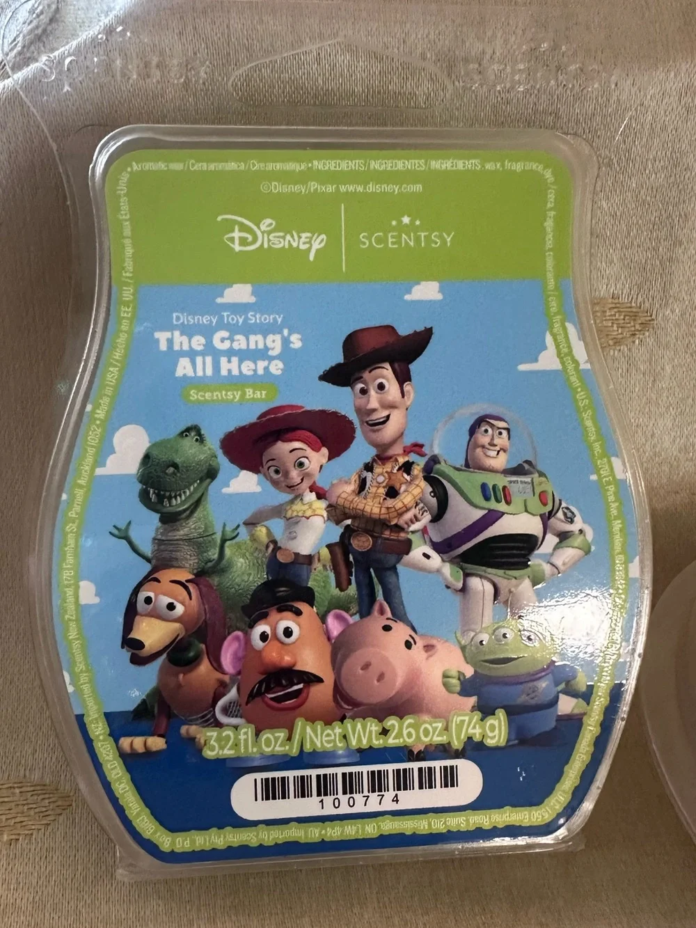 Scentsy Disney Toy Story The Gang’s All Here + Whiskey Wick Fruity Wax Melt Bar.